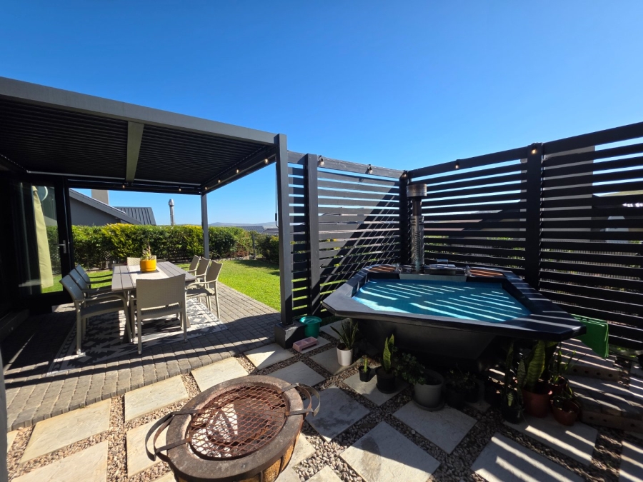 3 Bedroom Property for Sale in Hartland Lifestyle Estate Western Cape